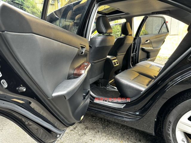 Toyota Camry  第9張相片