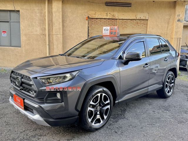 Toyota RAV4  第4張相片