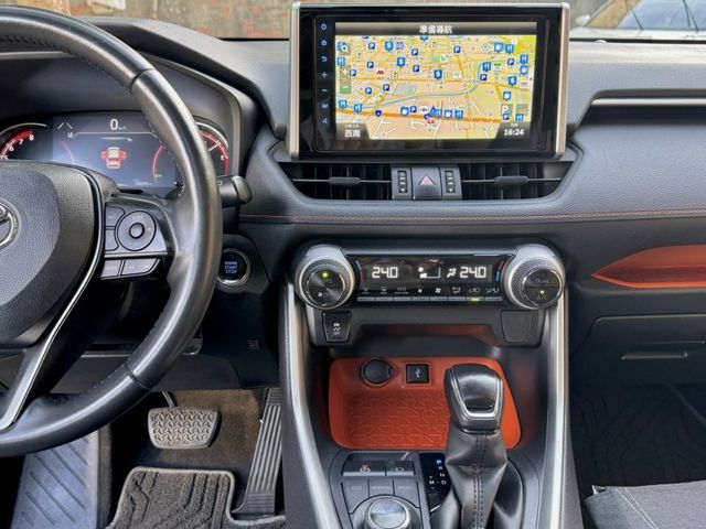 Toyota RAV4  第19張相片
