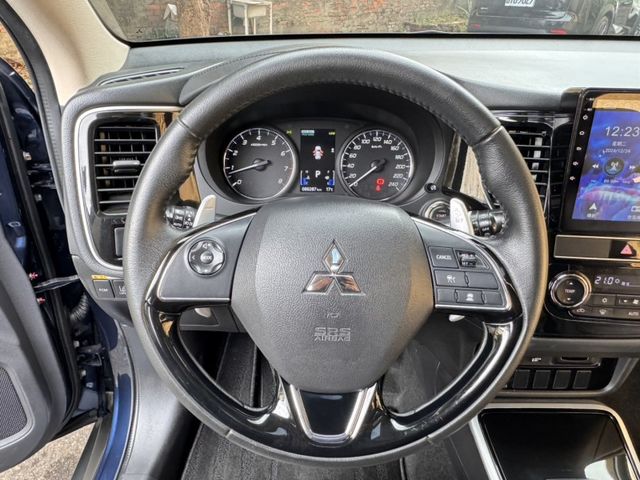 Mitsubishi Outlander  第18張相片