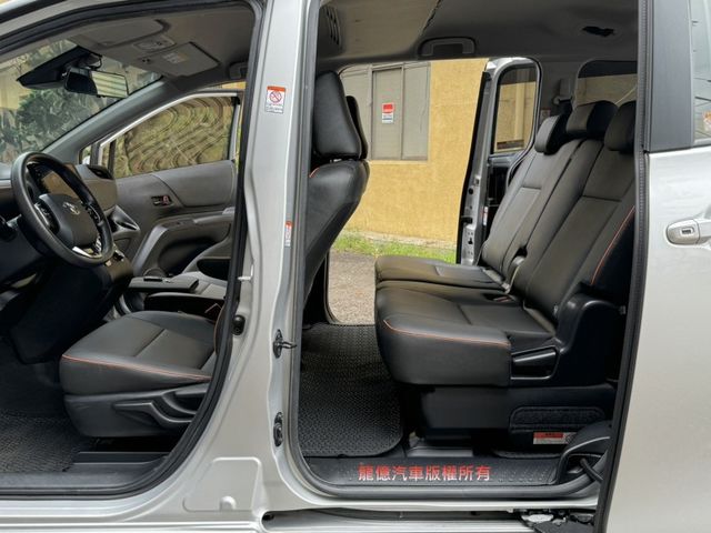 Toyota SIENTA  第9張相片
