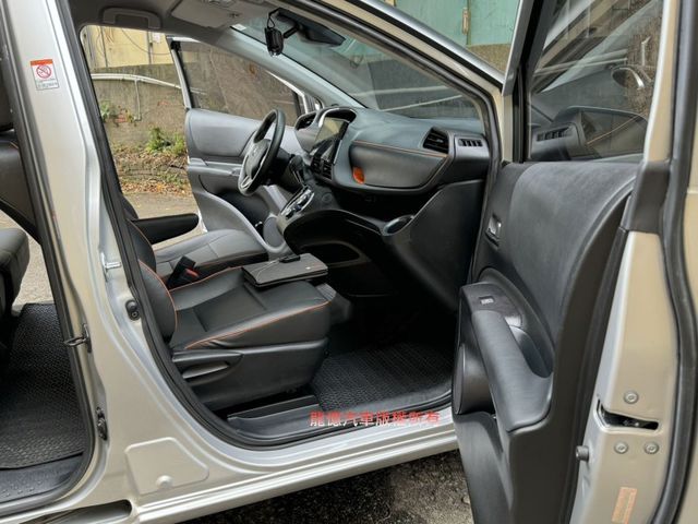 Toyota SIENTA  第12張相片
