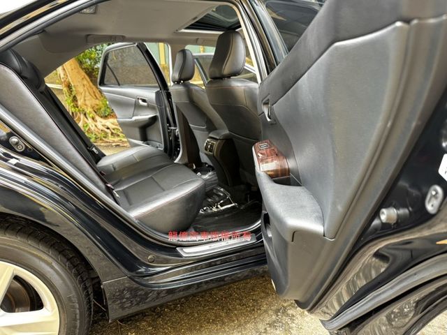 Toyota Camry  第8張相片