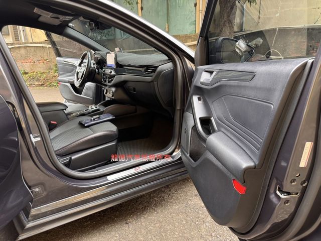 Ford/福特 Focus  第9張相片
