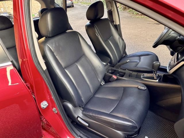 Nissan Tiida  第14張相片