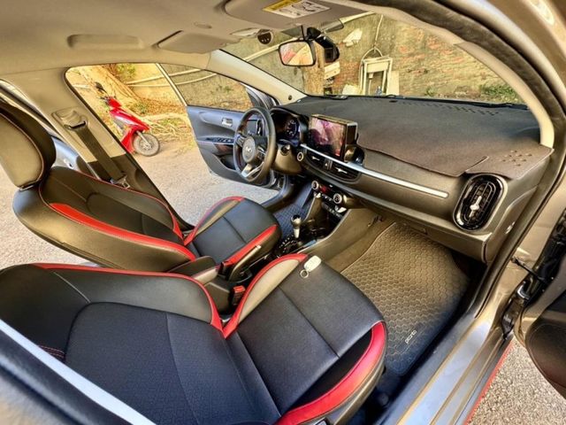 Kia Picanto  第18張相片