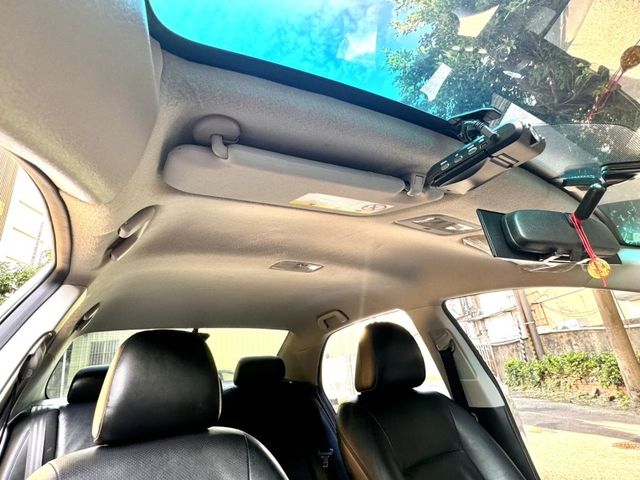 Toyota ALTIS  第16張相片