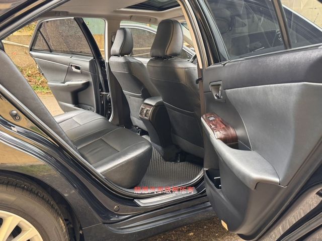 Toyota Camry  第8張相片