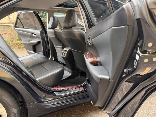 Toyota Camry  第8張相片