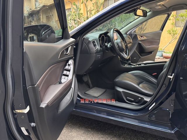 Mazda Mazda3  第5張相片