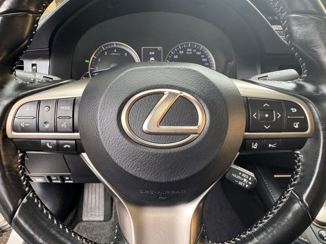 Lexus ES  第19張相片