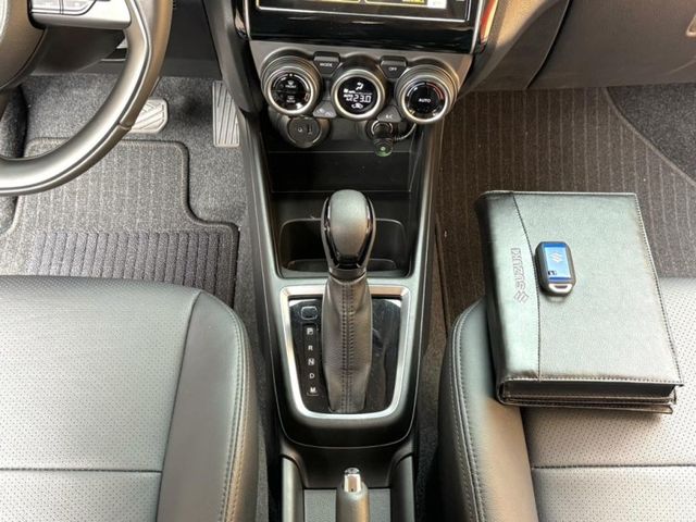 Suzuki SWIFT  第18張相片