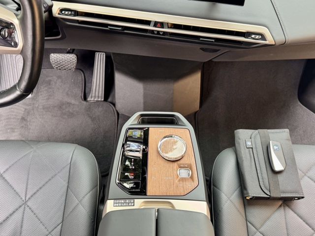 BMW/ 寶馬 iX  第17張相片