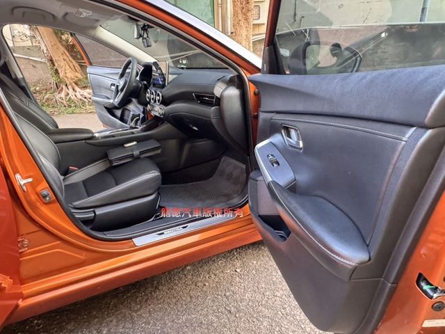 Nissan Sentra  第9張相片