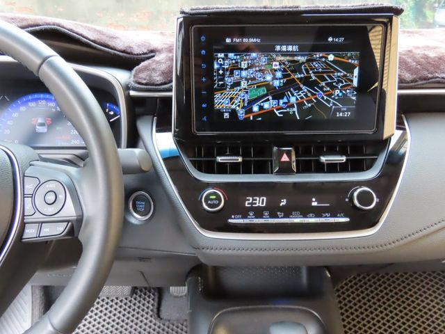 Toyota ALTIS  第16張相片