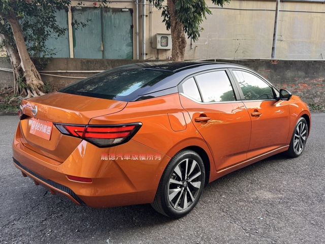 Nissan Sentra  第2張相片