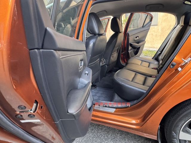 Nissan Sentra  第6張相片