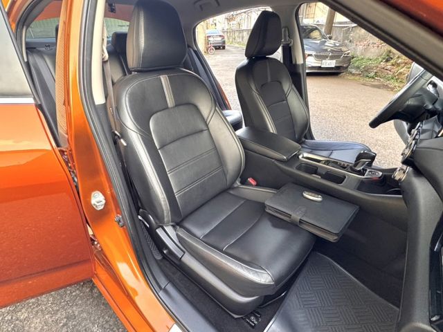 Nissan Sentra  第13張相片
