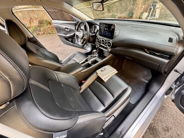 Nissan Sentra  第18張相片
