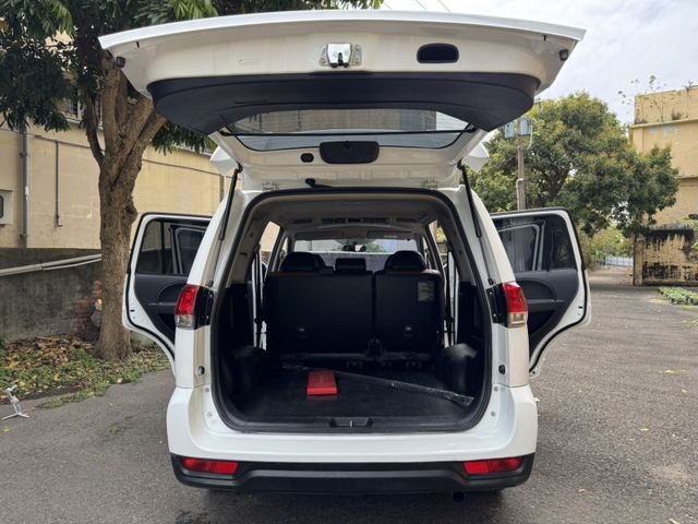 Mitsubishi Zinger  第7張相片