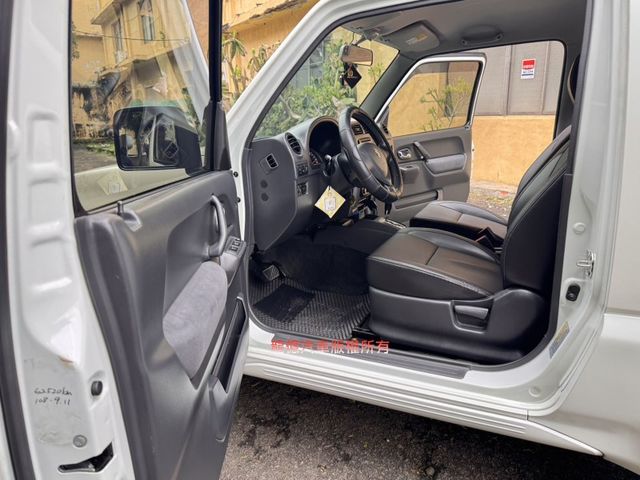 Suzuki Jimny  第5張相片