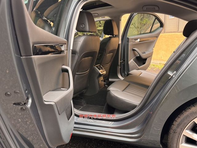 Skoda Superb  第6張相片