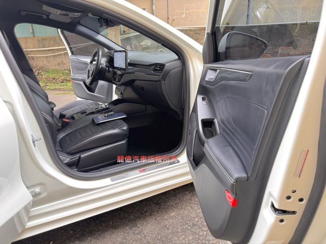 Ford/福特 Focus  第9張相片