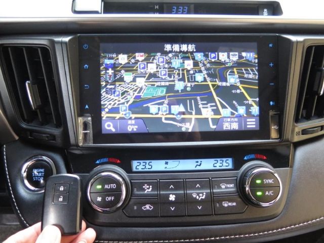 Toyota RAV4  第17張相片