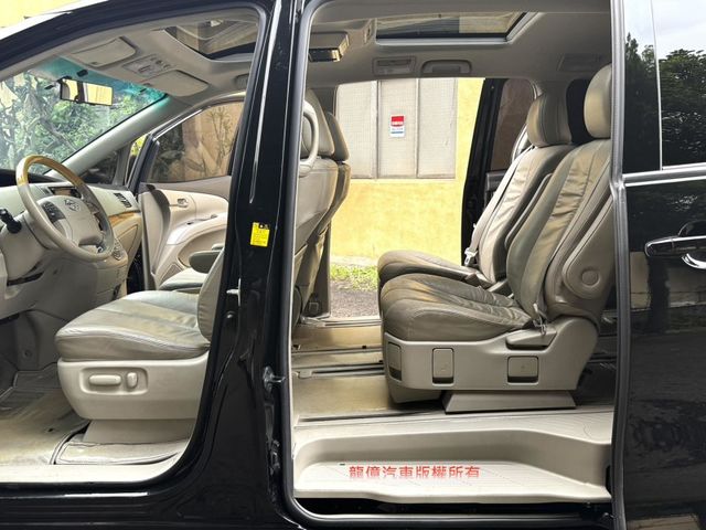 Toyota Previa  第6張相片