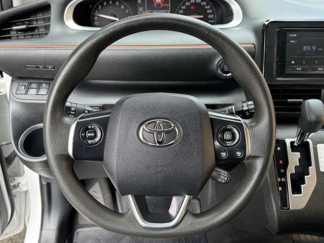 Toyota SIENTA  第16張相片