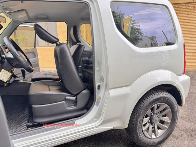 Suzuki Jimny  第6張相片