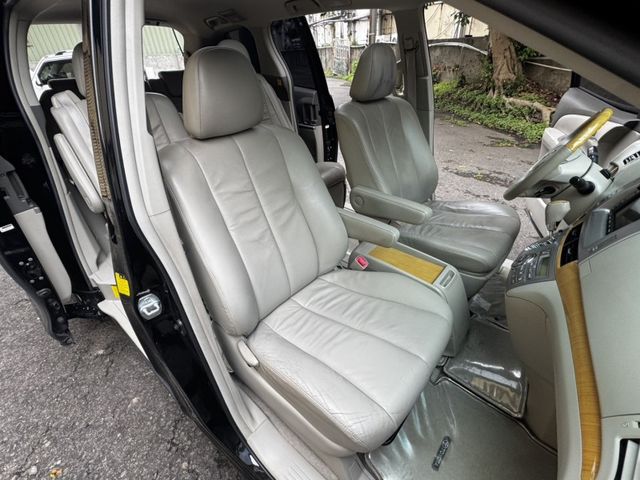 Toyota Previa  第13張相片
