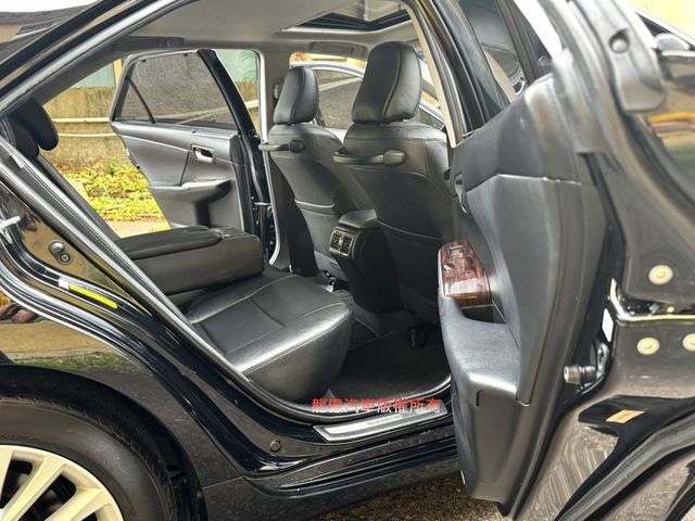 Toyota Camry  第8張相片