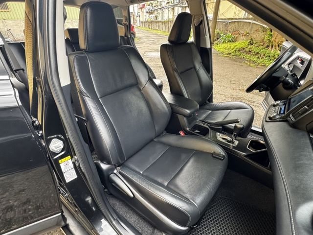 Toyota RAV4  第13張相片