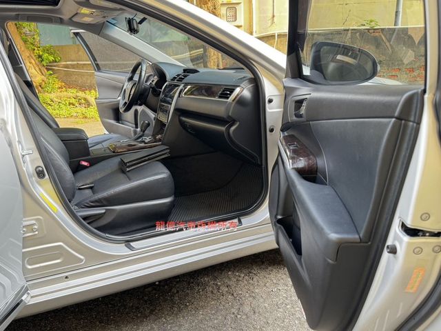Toyota Camry  第9張相片