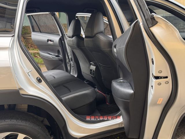 Toyota Corolla Cross  第8張相片