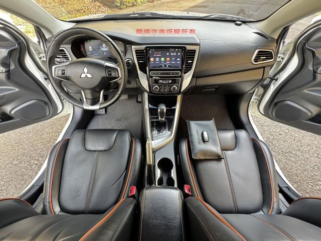 Mitsubishi Grand Lancer  第3張相片