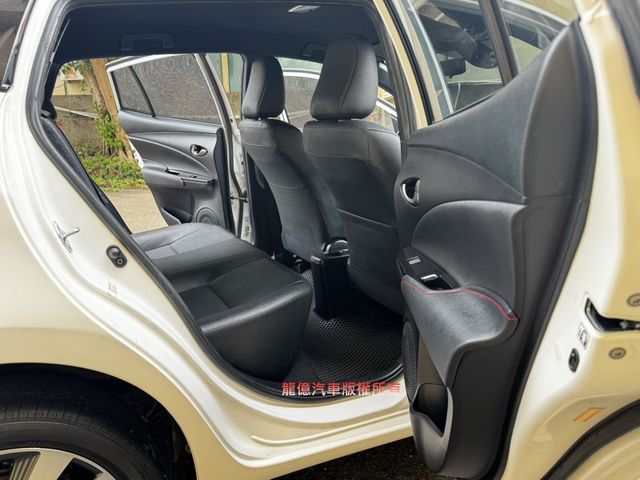Toyota Yaris  第8張相片