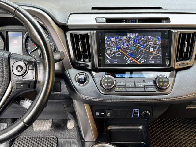 Toyota RAV4  第17張相片