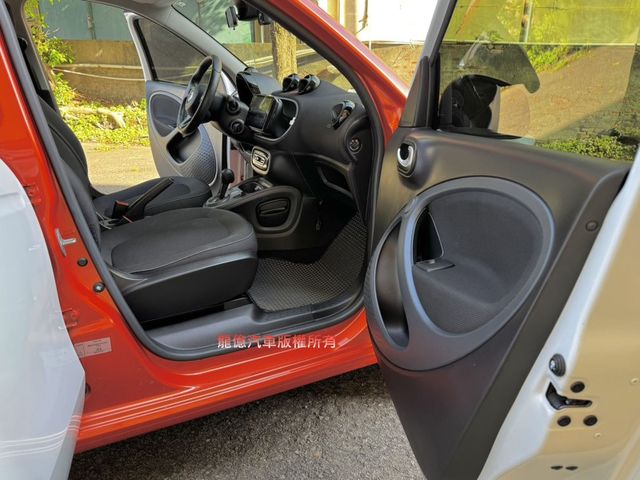 Smart Forfour  第9張相片