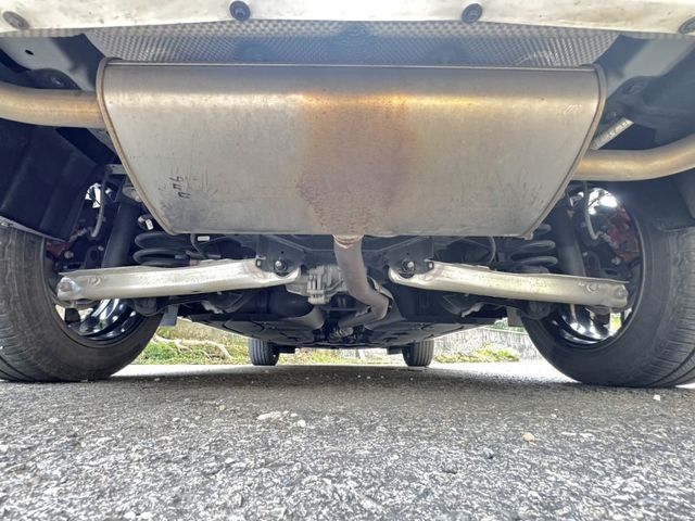 全車原版件運動版23年250匹自動跟車盲點車偏數位儀表電動椅無線充電抬頭全景天窗  第12張相片