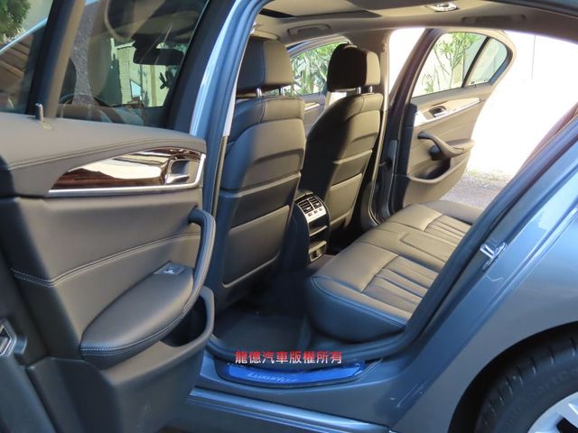 BMW/ 寶馬 530i Luxury  第6張相片