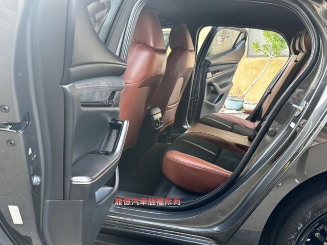 全車原版件25年式全速域跟車盲點車道維持BOSE音響抬頭循跡7安影音赤陶紅電動椅  第6張相片