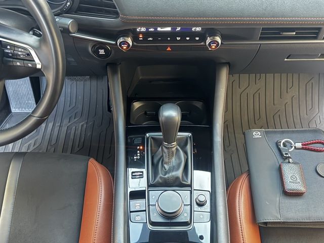 全車原版件25年式全速域跟車盲點車道維持BOSE音響抬頭循跡7安影音赤陶紅電動椅  第18張相片