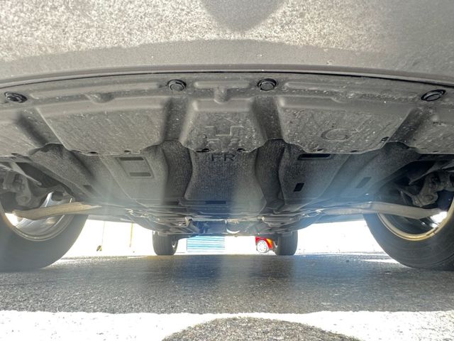 全車原版件旗艦版24年自動跟車盲點車偏數位儀表雙電動椅電動尾門抬頭BOSE音響  第11張相片