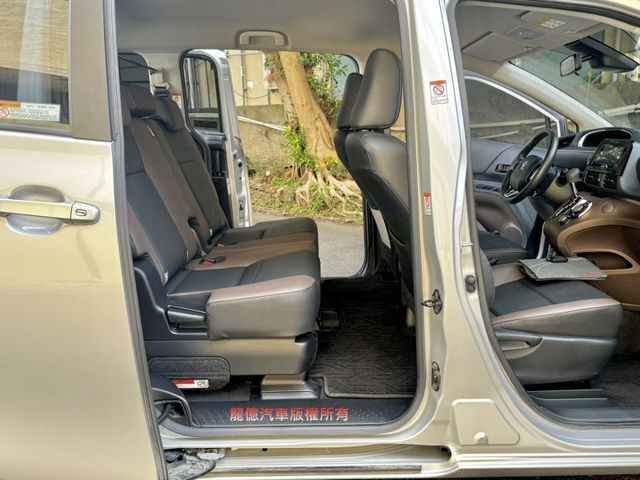 全車原鈑件24年式豪華+版盲點車偏煞停電動滑門循跡IKEY8安環景影音原廠保固中  第8張相片