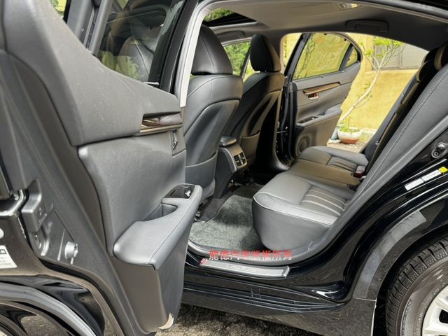 Lexus ES  第6張相片