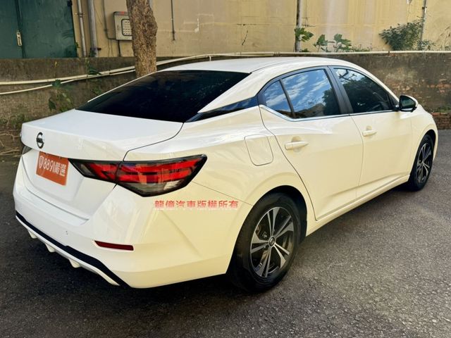 Nissan Sentra  第3張相片