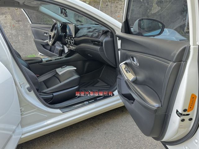 Nissan Sentra  第17張相片