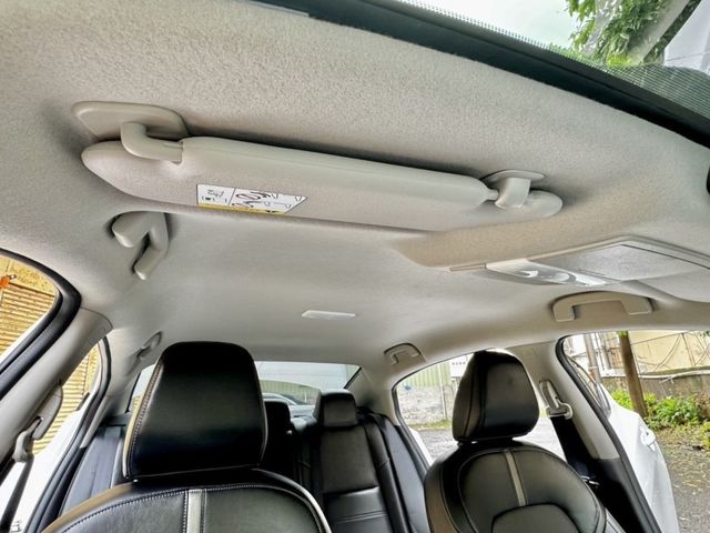 Nissan Sentra  第29張相片